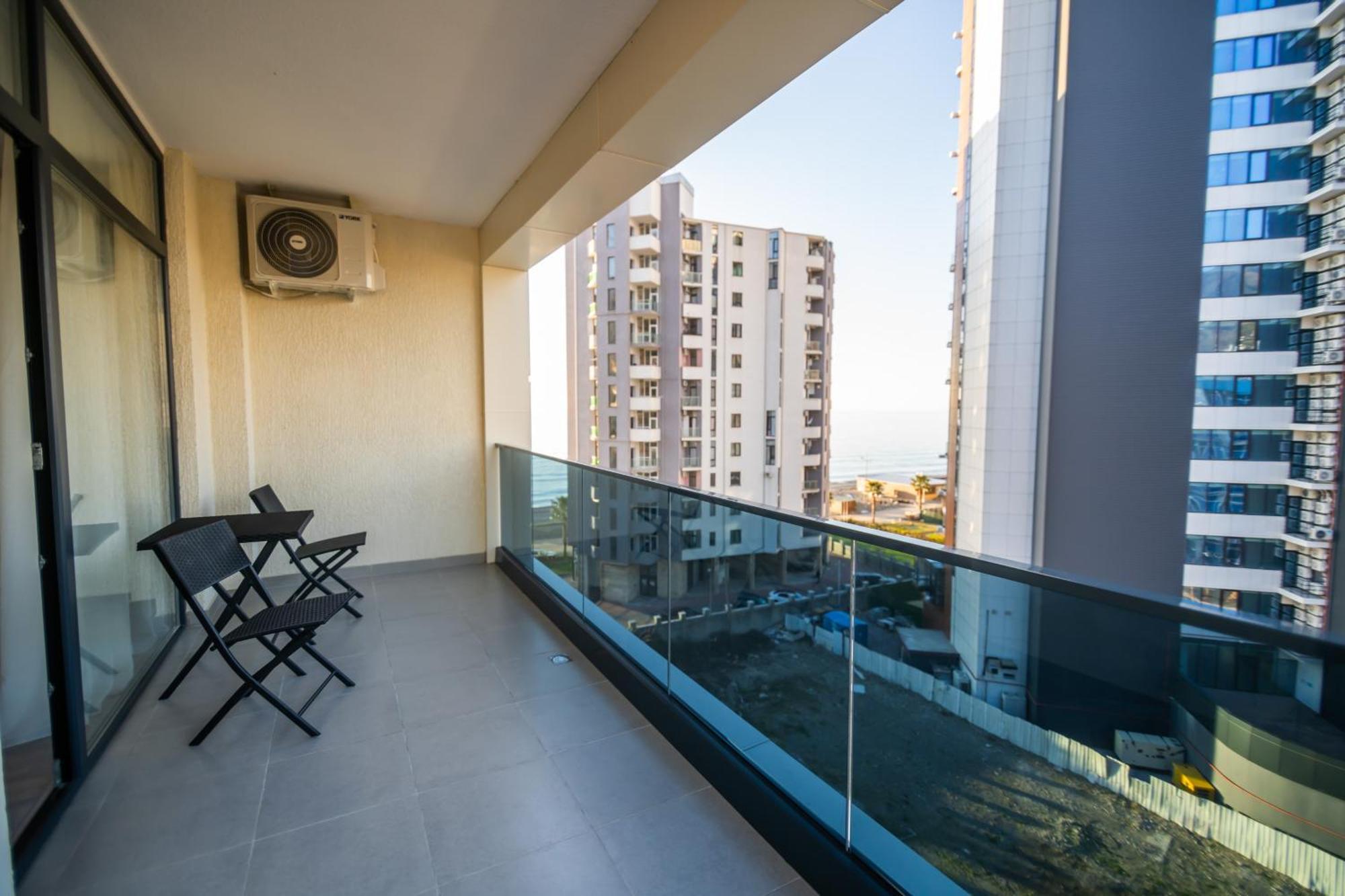 Green Side Apart Hotel Батумі Екстер'єр фото