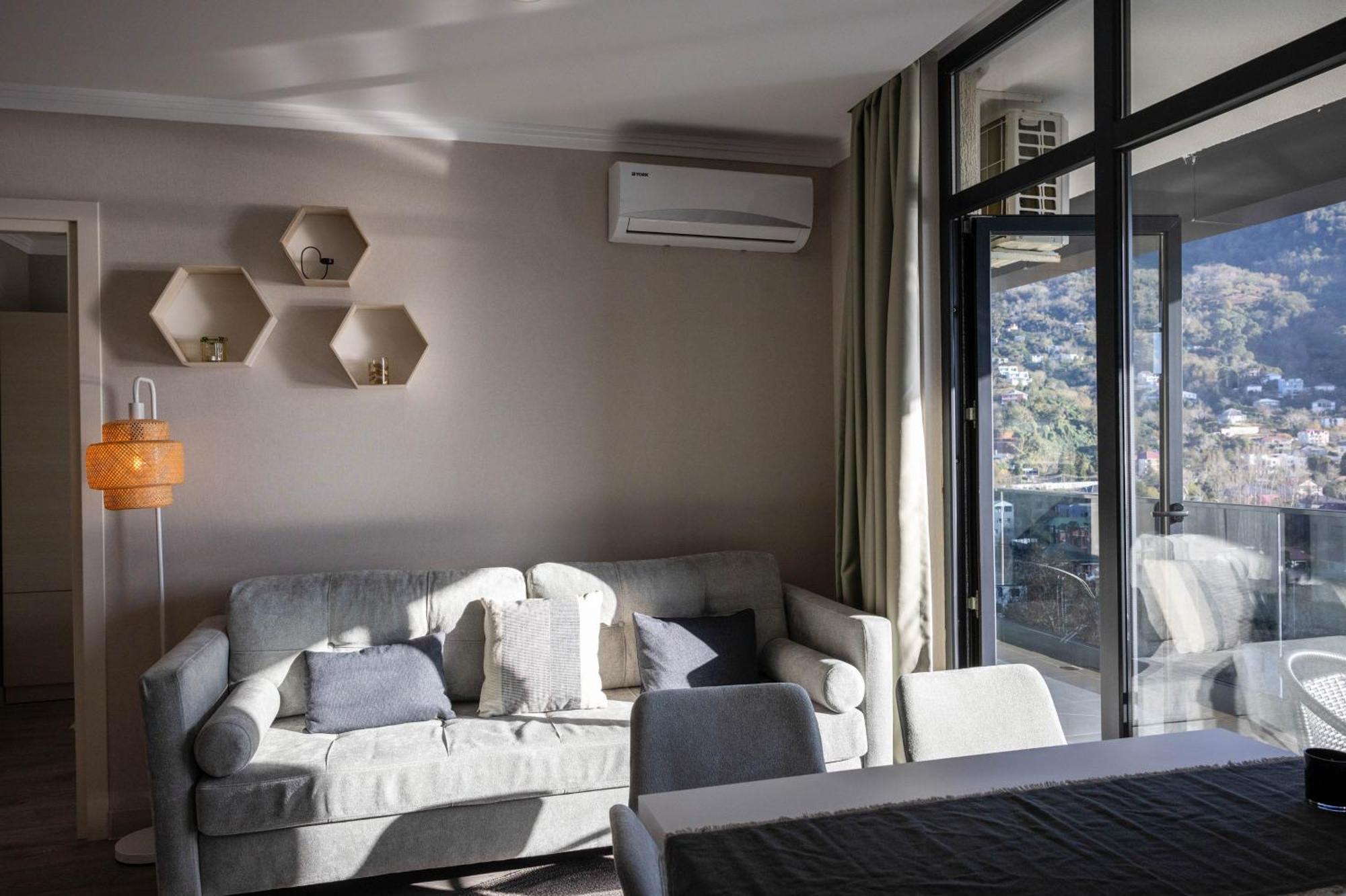 Green Side Apart Hotel Батумі Екстер'єр фото